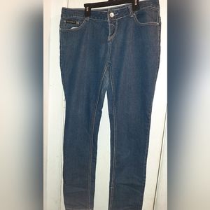 Ladies Rocawear jeans